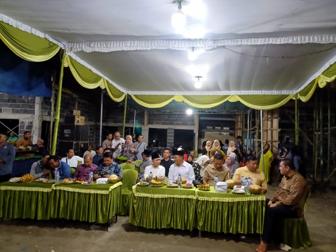 RUWAH DUSUN WONOSARI DESA SUMBERTANGGUL DI HADIRI OLEH GUS BARA